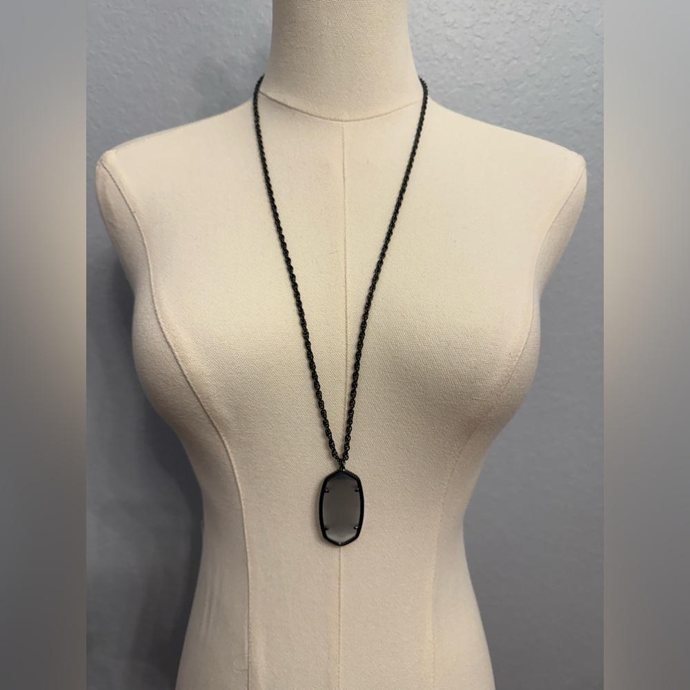 🩵KENDRA SCOTT GUNMETAL REID🩵